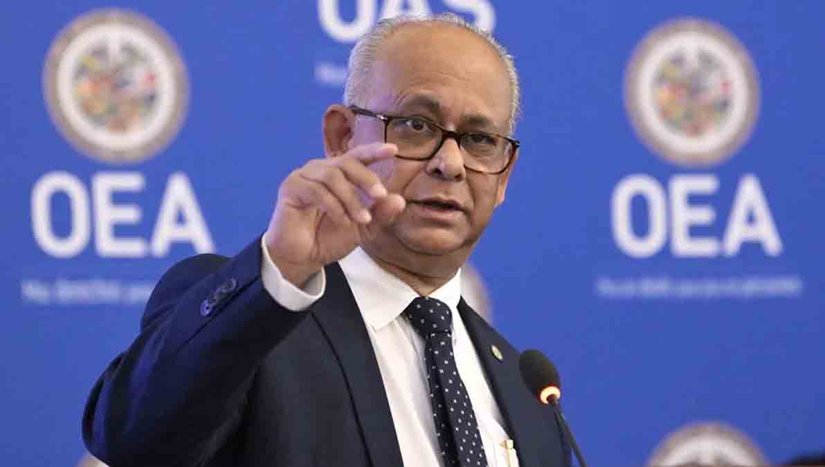 El secretario general adjunto de la OEA, Albert Ramdin