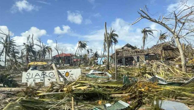 Tifón en Filipinas deja un muerto