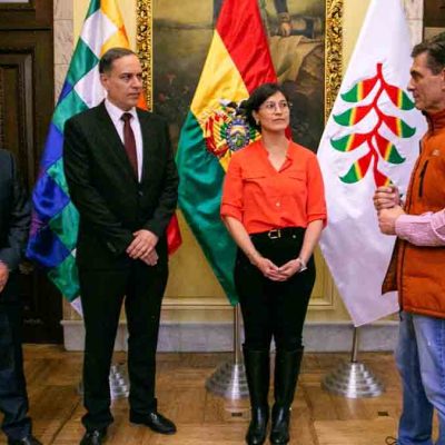 Posesionan nuevas autoridades de YPFB y ANH