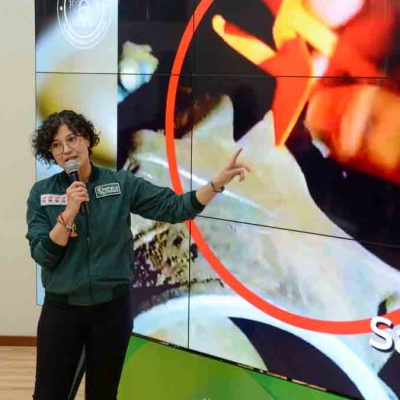 La directora ejecutiva de la ANH, Margot Ayala, en conferencia de prensa