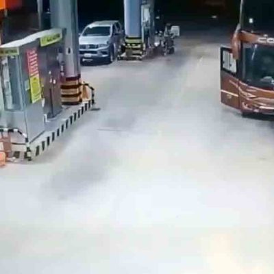 atraco a estación de servicio en Santa Cruz