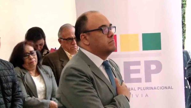 Gustavo Ávila Mercado, jura como nuevo presidente del TSE