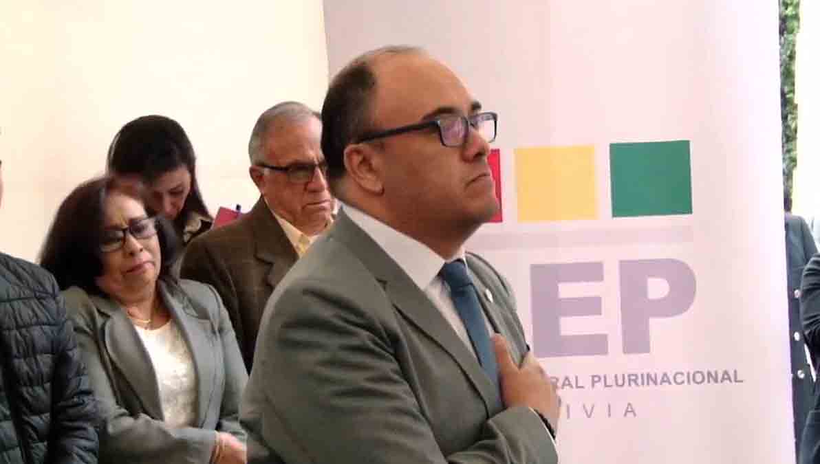 Gustavo Ávila Mercado, jura como nuevo presidente del TSE