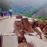 derrumbe de la plataforma en la ruta antigua Cochabamba-Santa Cruz
