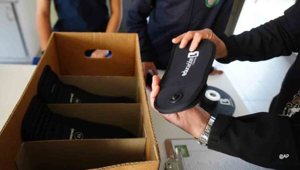 Chile aprueba ley que prohíbe uso de celulares en colegios