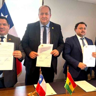 Fiscales de Chile y Bolivia