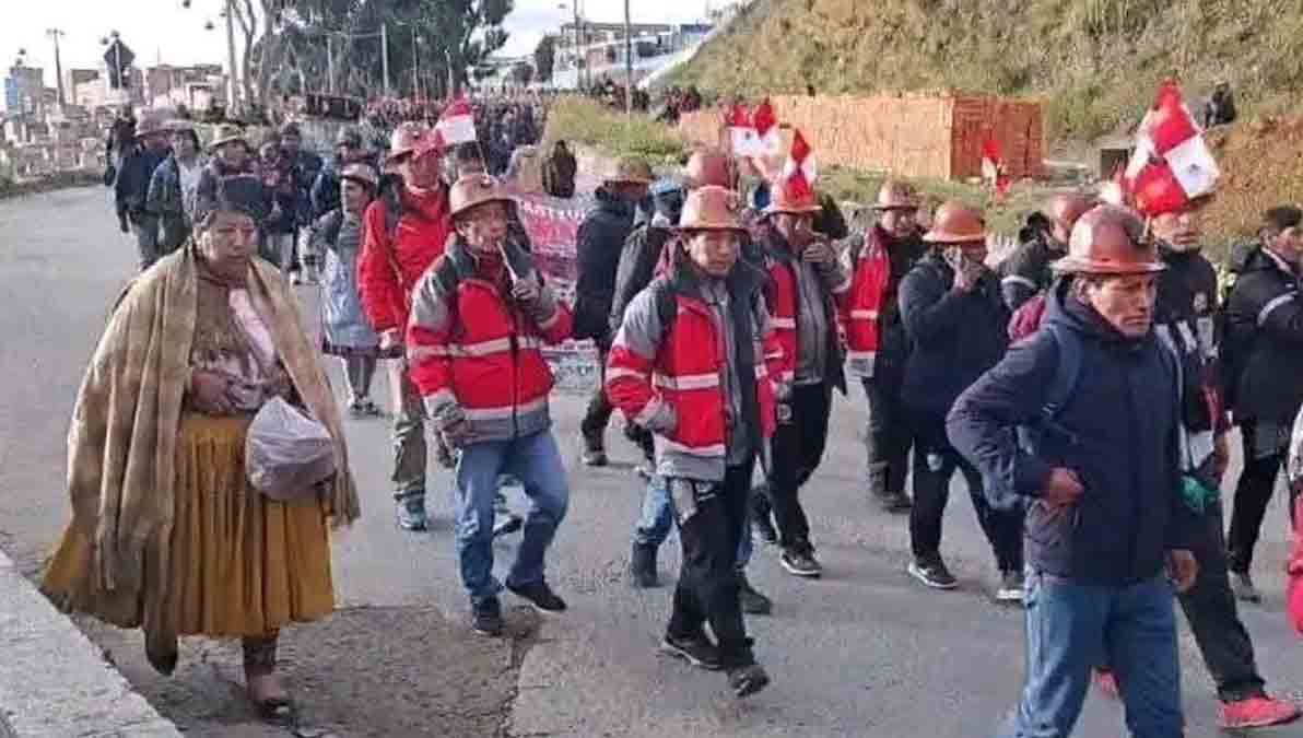 cooperativistas mineros de Potosí marcha en La Paz