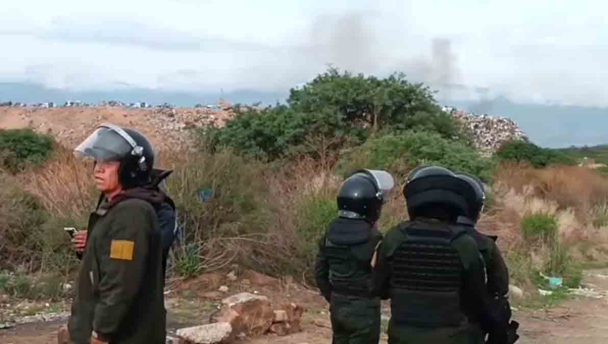 efectivos de la Policía en Cotapachi