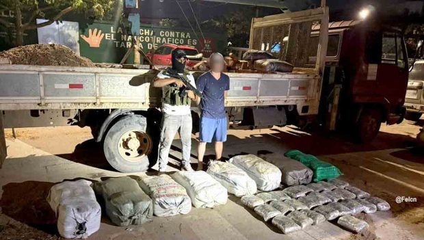 Hallan droga en carrocería