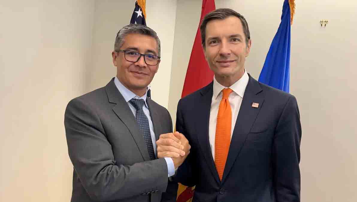 el ministro Espinoza con el presidente de Exim Bank