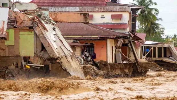 inundaciones en Asia deja 1000 muertos