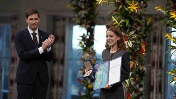 Machado recibe premio Nobel