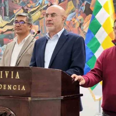 ministros del presidente Rodrigo Paz en conferencia de prensa