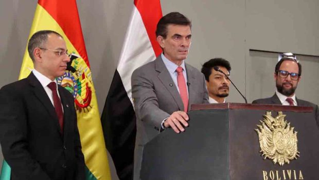 el presidente Rodrigo Paz en conferencia de prensa