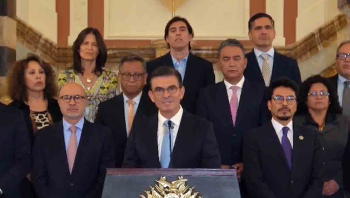 el presidente Rodrigo Paz en conferencia de prensa