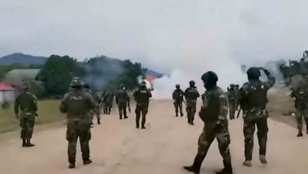 policías emboscados en Villa Tunari