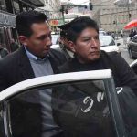 el dirigente Rubén Ríos es llevado a la Felcc tras ser aprehendido