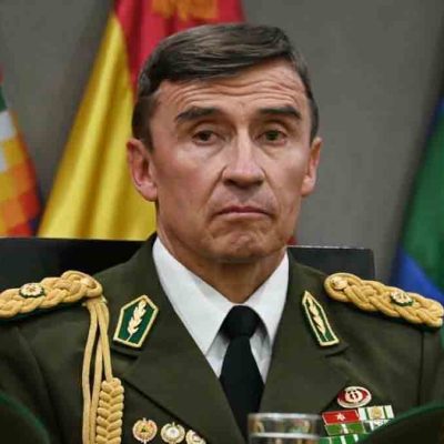 el comandante de la Policía, Mirko Sokol