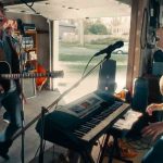 Song Sung Blue avant premier