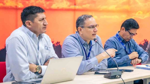 el presidente de YPFB, Yussef Akly Flores