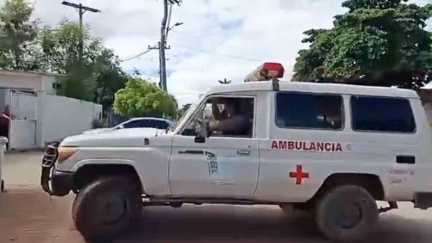 la ambulancia que fue a socorrer a los heridos del accidente