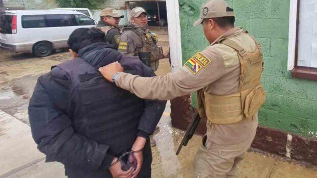 el agresor fue aprehendido por personal de la Felcc