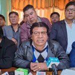 dirigentes de los choferes alteños en conferencia de prensa
