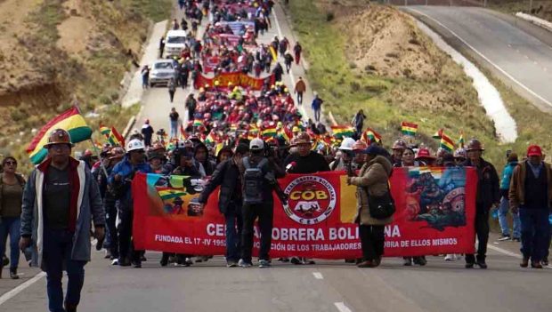 la marcha de la COB que partió de Calamarca