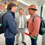 el ministro Mauricio Zamora y el ejecutivo de la COB Mario Argollo