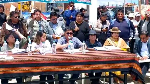 concejales alteño sesionan al aire libre