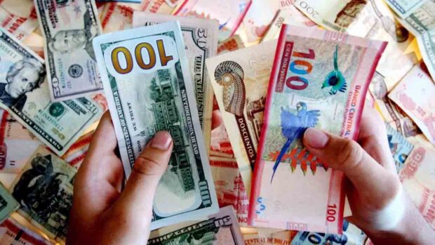 devaluación del boliviano frente al dólar