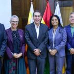 ejecutivos de FIDA con autoridades de Bolivia