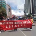 maestros urbanos marchan en La Paz