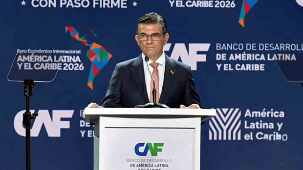 el presidente Rodrigo Paz en el Foro Económico de la CAF