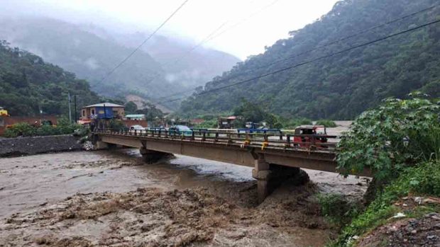 crece el caudal de los ríos debido a las lluvias intensas en el país