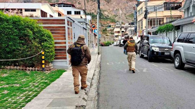 personal de la Felcc realiza el allanamiento