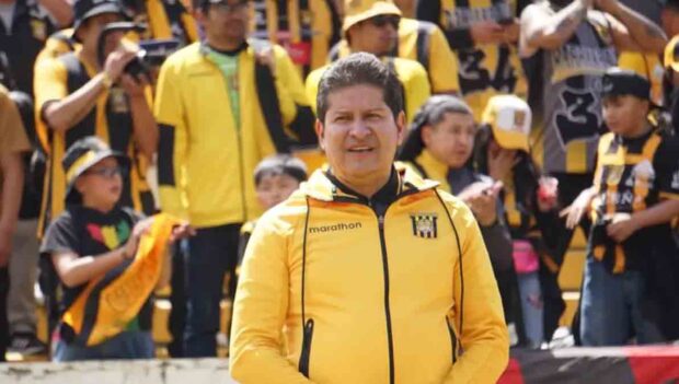 The Strongest nueva indumentaria