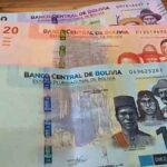 billetes de 10, 20 y 50 bolivianos