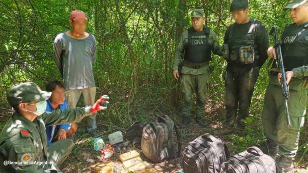 bolivianos aprehendidos con droga en Salta