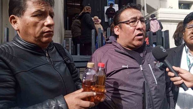 choferes denuncian daños en sus vehículos por gasolina de mala calidad