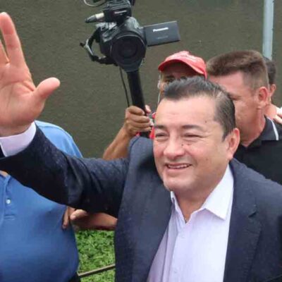 el alcalde Jhonny Fernández
