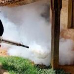 fumigado de ambientes en un colegio en Santa Cruz