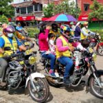 caravana de mototaxistas cruceños