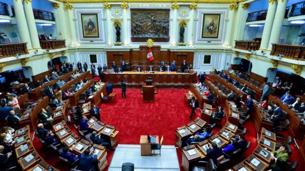 Perú crea delito de revelación de información reservada