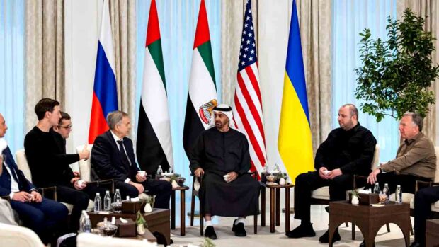 negociaciones de paz en Abu Dabi