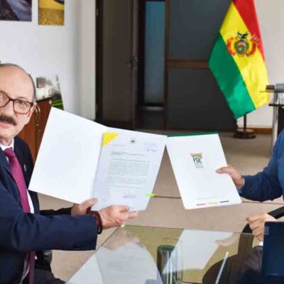 la entrega del informe de la Procuraduría sobre El Sillar a la ABC