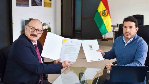 la entrega del informe de la Procuraduría sobre El Sillar a la ABC