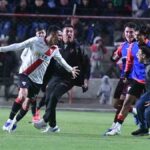 jugadores de Always Ready festejan la victoria ante Bolívar