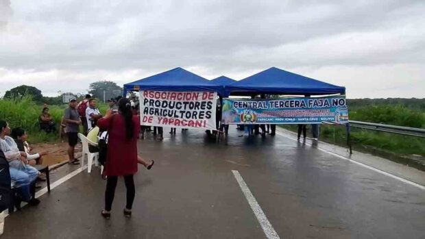 bloqueo de productores de soya y arroz en Yapacaní