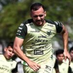 el defensor Luis Haquín en una de las prácticas de la selección boliviana